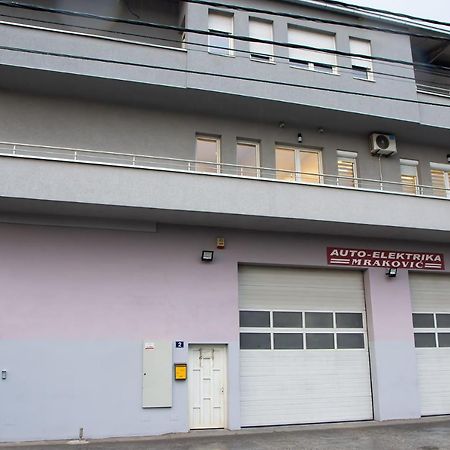 Jana Apartmani Belgrad Exterior foto